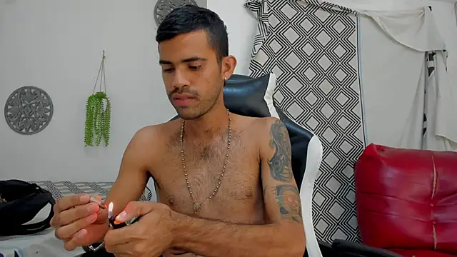 Snapshot of adri_sexboy229 chatting on October 16, 2025, 1:47 am adri sexboy229 online show from October 16, 2025, 1:47 am