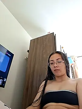 Snapshot of Valeria_Saenz_25 chatting on September 26, 2025, 5:53 pm Valeria Saenz 25 online show from September 26, 2025, 5:53 pm