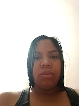 Snapshot of CloeeHills_ chatting on September 19, 2025, 12:31 pm CloeeHills online show from September 19, 2025, 12:31 pm