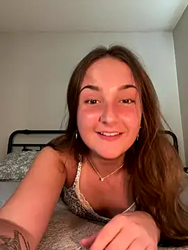 MadilynX777 online show from October 10, 2025, 10:43 pm