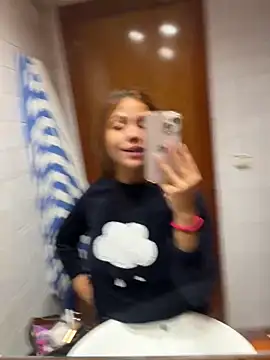 Snapshot of ChartedHallway chatting on December 1, 2025, 1:39 am ChartedHallway online show from December 1, 2025, 1:39 am