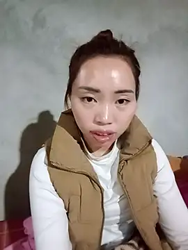 Snapshot of sulove_xx chatting on February 10, 2026, 2:43 am sulove xx online show from February 10, 2026, 2:43 am