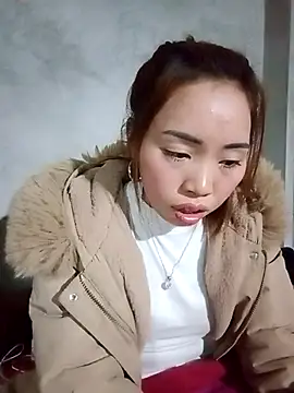 Snapshot of sulove_xx chatting on February 1, 2026, 2:37 pm sulove xx online show from February 1, 2026, 2:37 pm