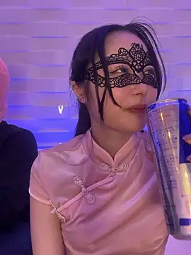 NENEandOJI online show from April 9, 2026, 12:22 pm