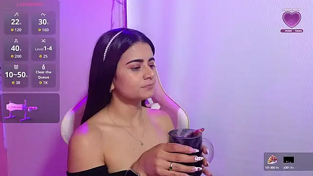 Snapshot of bella_thixx chatting on September 16, 2025, 4:02 am bella thixx online show from September 16, 2025, 4:02 am