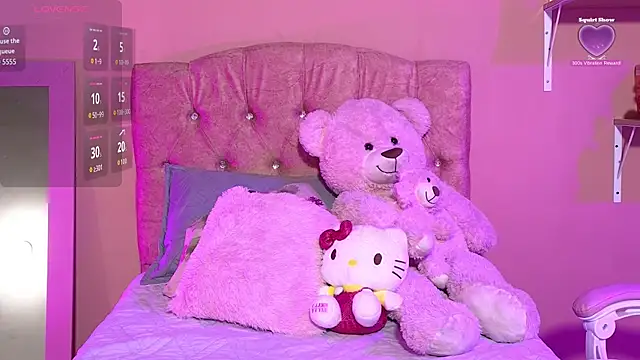 Snapshot of bella_thixx chatting on October 4, 2025, 2:46 am bella thixx online show from October 4, 2025, 2:46 am