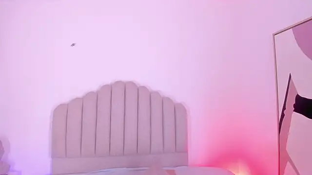 AmbarEvans  online show from January 9, 2026, 12:12 pm