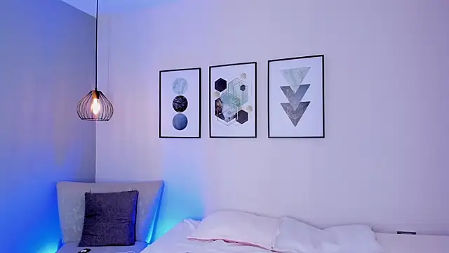 Snapshot of AmbarEvans_ chatting on October 31, 2025, 12:13 pm AmbarEvans online show from October 31, 2025, 12:13 pm