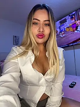 Snapshot of gigiprinces_01 chatting on February 14, 2026, 3:07 am gigiprinces 01 online show from February 14, 2026, 3:07 am