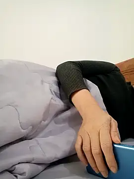 Buny vera online show from November 25, 2025, 1:39 am