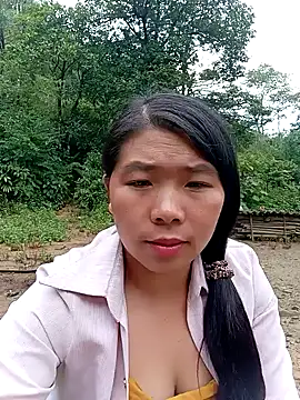 quynhkoolbae online show from October 3, 2025, 12:58 am