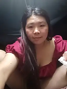 quynhkoolbae online show from April 20, 2026, 2:07 pm