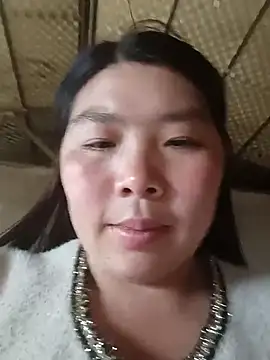 quynhkoolbae online show from April 23, 2026, 6:09 am