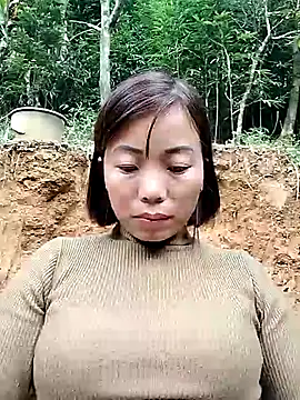 Annaacutee online show from November 15, 2025, 8:07 am