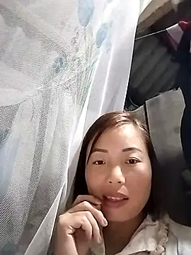 Annaacutee online show from December 1, 2025, 12:39 pm