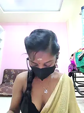 mounika26 online show from October 4, 2025, 5:31 am