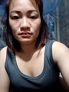 Snapshot of Emi123_ chatting on October 11, 2025, 9:49 pm Emi123 online show from October 11, 2025, 9:49 pm