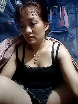 Snapshot of Emi123_ chatting on September 11, 2025, 2:06 pm Emi123 online show from September 11, 2025, 2:06 pm