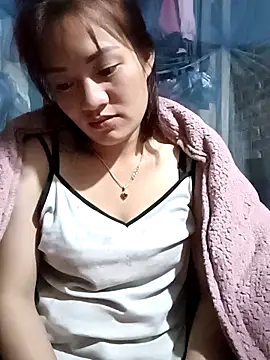 Snapshot of Emi123_ chatting on October 17, 2025, 2:41 pm Emi123 online show from October 17, 2025, 2:41 pm