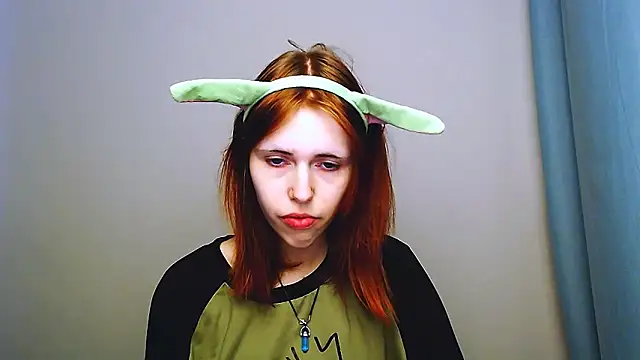 Snapshot of GuessMe___ chatting on November 23, 2025, 8:13 am GuessMe online show from November 23, 2025, 8:13 am