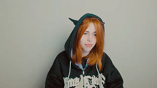 Snapshot of GuessMe___ chatting on November 6, 2025, 10:47 pm GuessMe online show from November 6, 2025, 10:47 pm