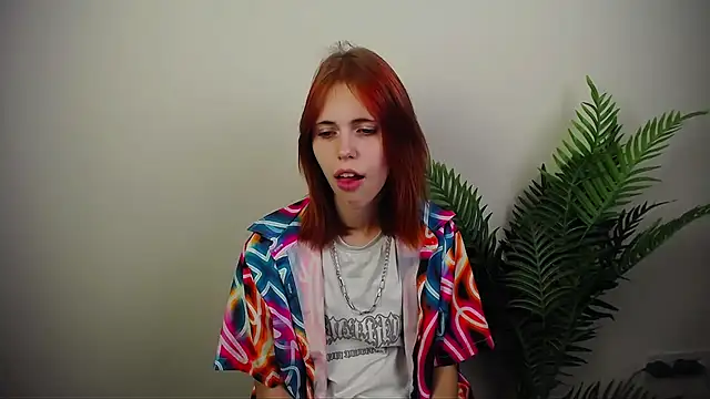 Snapshot of GuessMe___ chatting on October 1, 2025, 7:18 pm GuessMe online show from October 1, 2025, 7:18 pm