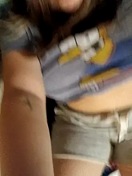 Snapshot of ivorywhisper chatting on February 11, 2026, 3:23 pm ivorywhisper online show from February 11, 2026, 3:23 pm