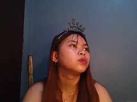 nanagrl online show from September 19, 2025, 4:55 pm