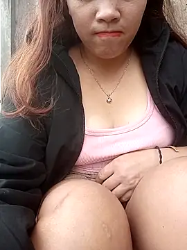 miumiu 00 online show from October 8, 2025, 1:51 am