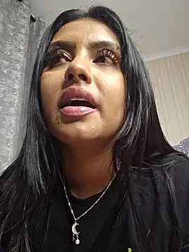 Snapshot of Indian_GlowingMiax chatting on October 23, 2025, 6:06 pm Indian GlowingMiax online show from October 23, 2025, 6:06 pm