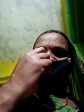 Rubi12A online show from December 17, 2025, 2:22 pm