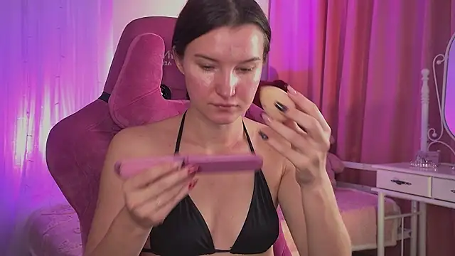 AgataWillis online show from September 20, 2025, 5:45 am