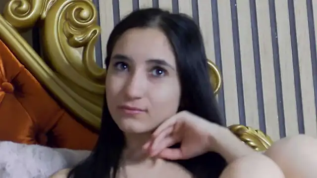 CarolinaBlair online show from April 14, 2026, 7:35 am