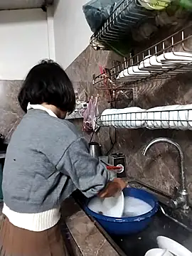 Snapshot of linda_bae00 chatting on November 3, 2025, 12:38 am linda bae00 online show from November 3, 2025, 12:38 am