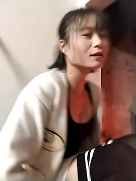 Snapshot of linda_bae00 chatting on November 19, 2025, 1:16 am linda bae00 online show from November 19, 2025, 1:16 am