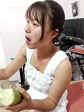 Snapshot of linda_bae00 chatting on October 15, 2025, 7:38 am linda bae00 online show from October 15, 2025, 7:38 am