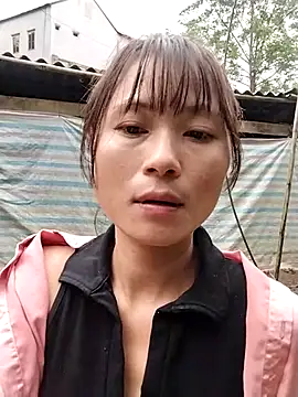 Snapshot of linda_bae00 chatting on September 28, 2025, 1:23 am linda bae00 online show from September 28, 2025, 1:23 am
