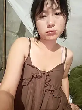 Snapshot of linda_bae00 chatting on May 14, 2026, 12:35 pm linda bae00 online show from May 14, 2026, 12:35 pm