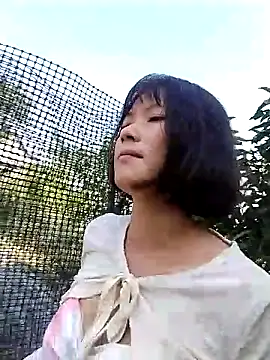 Snapshot of linda_bae00 chatting on October 21, 2025, 4:01 am linda bae00 online show from October 21, 2025, 4:01 am