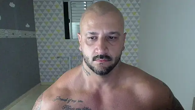 Snapshot of JeanCafa chatting on May 9, 2026, 4:05 am JeanCafa online show from May 9, 2026, 4:05 am