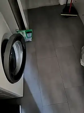 xxxfeo online show from October 6, 2025, 5:13 pm