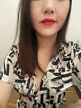 Dieknr online show from September 28, 2025, 1:45 am