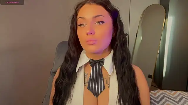 Snapshot of mygoddesshecate chatting on February 20, 2026, 3:47 am mygoddesshecate online show from February 20, 2026, 3:47 am