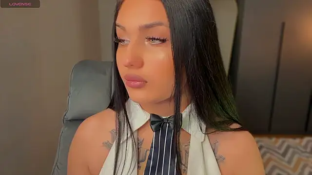 Snapshot of mygoddesshecate chatting on February 26, 2026, 5:18 am mygoddesshecate online show from February 26, 2026, 5:18 am