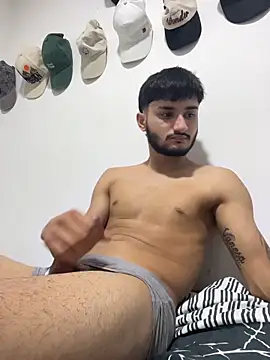 Nas-z09 online show from February 20, 2026, 8:22 pm