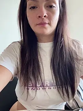 Danielaeliana online show from April 22, 2026, 12:56 pm