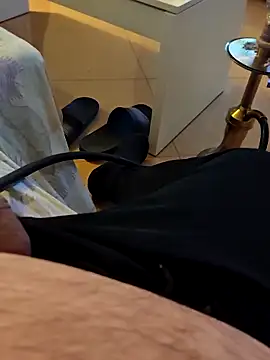 Snapshot of t-dog26 chatting on December 21, 2025, 12:57 am t-dog26 online show from December 21, 2025, 12:57 am