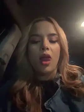 Snapshot of Sam_pablo21 chatting on September 28, 2025, 2:51 am Sam pablo21 online show from September 28, 2025, 2:51 am