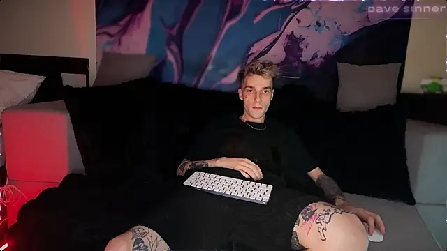 Snapshot of davesinner chatting on July 12, 2026, 5:36 pm davesinner online show from July 12, 2026, 5:36 pm
