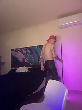 davesinner online show from February 17, 2026, 11:24 pm